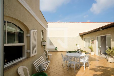 Casa à venda com 400m², 5 quartos e 6 vagasQuintal