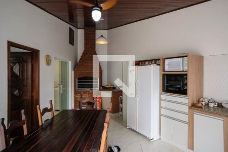 Casa à venda com 400m², 5 quartos e 6 vagasCozinha Edícula