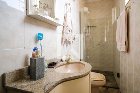 Casa à venda com 400m², 5 quartos e 6 vagasBanheiro Suíte 2