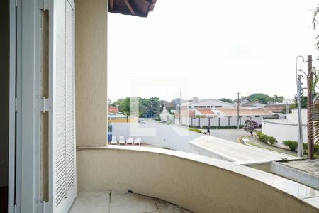 Casa à venda com 400m², 5 quartos e 6 vagasVaranda Suíte 3