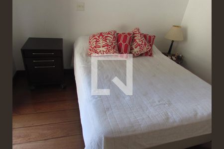 Apartamento à venda com 251m², 4 quartos e 3 vagasSuíte 2