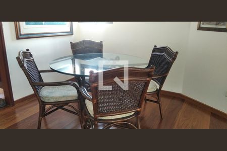 Apartamento à venda com 251m², 4 quartos e 3 vagasSala de Jantar