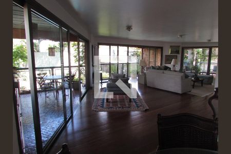 Apartamento à venda com 251m², 4 quartos e 3 vagasSala