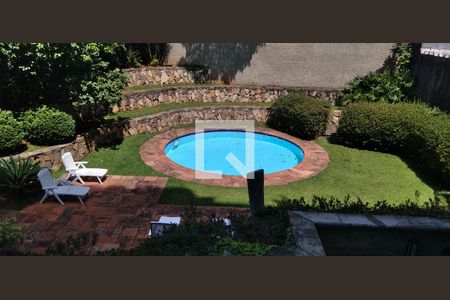 Apartamento à venda com 251m², 4 quartos e 3 vagasÁrea comum - Piscina