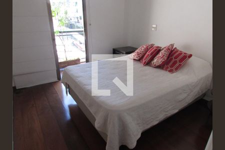 Apartamento à venda com 251m², 4 quartos e 3 vagasSuíte 2