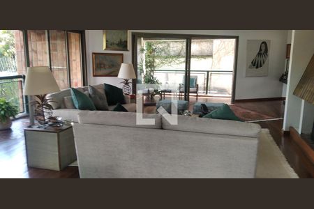 Apartamento à venda com 251m², 4 quartos e 3 vagasSala