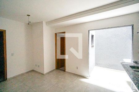 Sala e cozinha de apartamento à venda com 1 quarto, 25m² em Vila Carrao, São Paulo