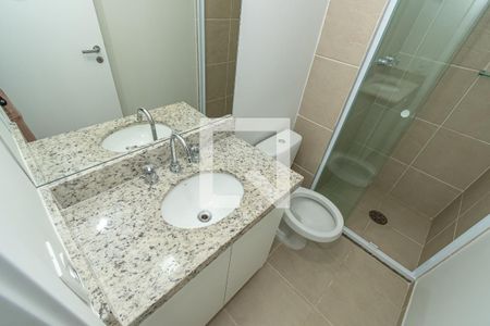 Apartamento à venda com 60m², 2 quartos e 2 vagas Apartamento à venda com 60m², 2 quartos e 2 vagasDetalhe Banheiro Corredor