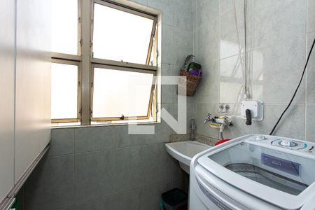 Apartamento à venda com 68m², 3 quartos e 2 vagas Apartamento à venda com 68m², 3 quartos e 2 vagasÁrea de Serviço