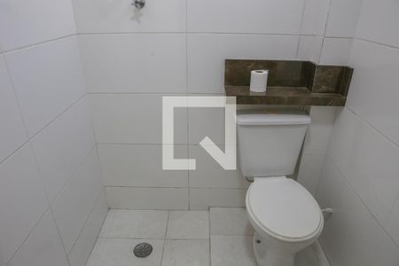 Banheiro de casa para alugar com 1 quarto, 74m² em Lapa, São Paulo