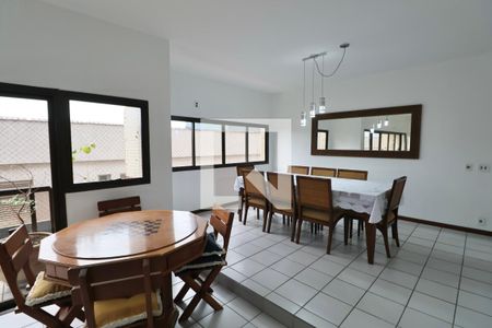 Sala de apartamento para alugar com 5 quartos, 200m² em Jardim Praiano, Guarujá