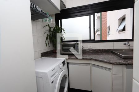 Apartamento à venda com 107m², 4 quartos e 2 vagasLavanderia