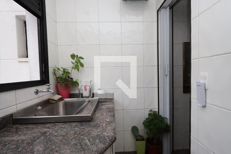 Apartamento à venda com 107m², 4 quartos e 2 vagasLavanderia