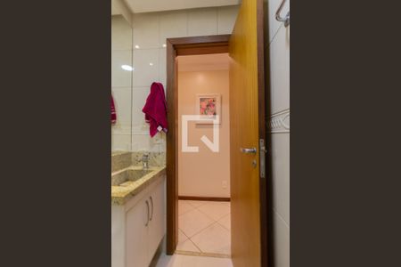 Apartamento à venda com 93m², 3 quartos e 2 vagas Apartamento à venda com 93m², 3 quartos e 2 vagasBanheiro 2