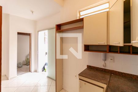 Cozinha e Área de Serviço de apartamento à venda com 2 quartos, 75m² em Carmo, Belo Horizonte