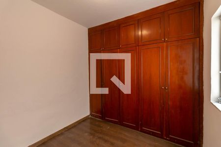 Quarto 1 de apartamento para alugar com 2 quartos, 75m² em Carmo, Belo Horizonte