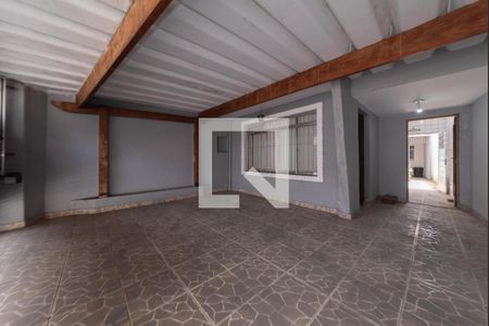 Casa à venda com 168m², 3 quartos e 2 vagas Casa à venda com 168m², 3 quartos e 2 vagasGaragem