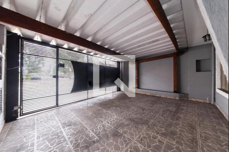 Casa à venda com 168m², 3 quartos e 2 vagas Casa à venda com 168m², 3 quartos e 2 vagasGaragem