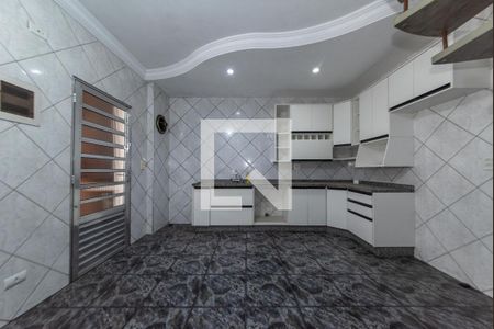 Casa à venda com 168m², 3 quartos e 2 vagas Casa à venda com 168m², 3 quartos e 2 vagasCozinha