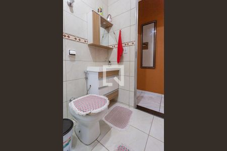 Casa para alugar com 240m², 3 quartos e 3 vagasBanheiro 1