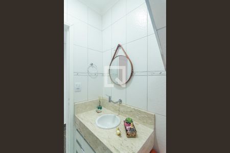 Lavabo de casa à venda com 4 quartos, 174m² em Vila Scarpelli, Santo André