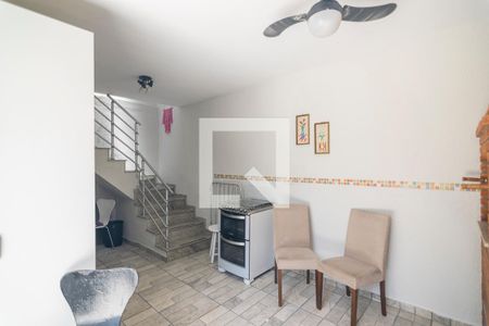 Casa à venda com 174m², 4 quartos e 6 vagasQuintal com Churrasqueira