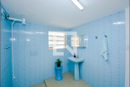 Banheiro de casa para alugar com 1 quarto, 55m² em Vila Flórida, Guarulhos