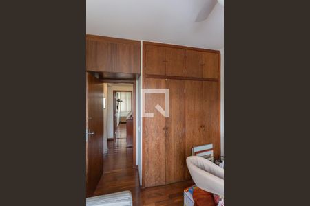 Quarto 2 de apartamento para alugar com 3 quartos, 92m² em Funcionários, Belo Horizonte