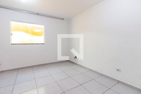 Sala de casa de condomínio à venda com 2 quartos, 70m² em Vila Carmosina, São Paulo