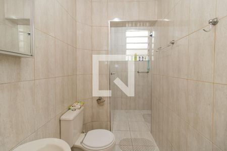 Casa à venda com 117m², 3 quartos e 2 vagasBanheiro 