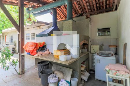 Casa à venda com 120m², 3 quartos e 4 vagasÁrea de Serviço