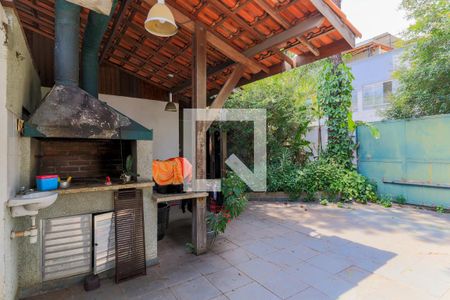 Casa à venda com 120m², 3 quartos e 4 vagasQuintal/Churrasqueira