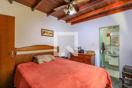 Casa à venda com 120m², 3 quartos e 4 vagasSuíte 2