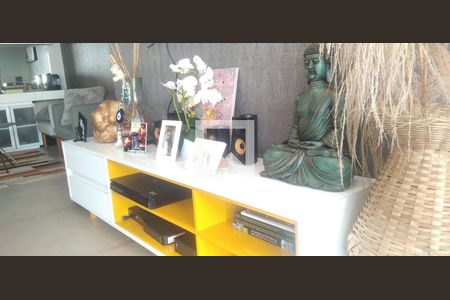 Sala de apartamento à venda com 2 quartos, 74m² em Jardim Ampliação, São Paulo