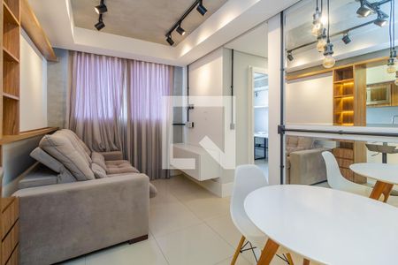 Sala de apartamento para alugar com 2 quartos, 42m² em Glória, Porto Alegre