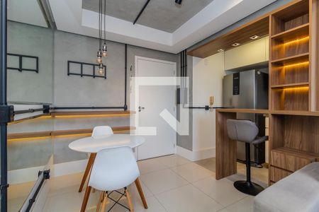 Sala de apartamento para alugar com 2 quartos, 42m² em Glória, Porto Alegre