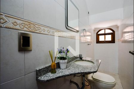 Casa à venda com 198m², 3 quartos e 5 vagasBanheiro de Serviço