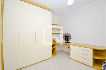 Casa à venda com 198m², 3 quartos e 5 vagasQuarto 2