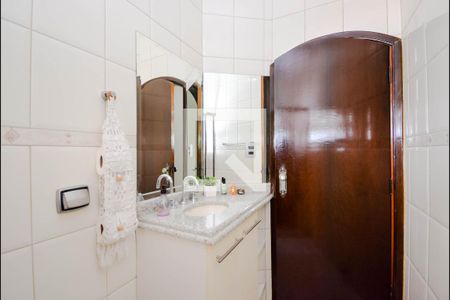 Casa à venda com 198m², 3 quartos e 5 vagasBanheiro Social