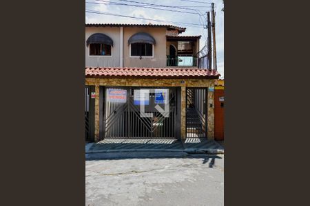 Casa à venda com 198m², 3 quartos e 5 vagasFachada