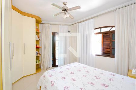 Casa à venda com 198m², 3 quartos e 5 vagasQuarto 3 - Suíte