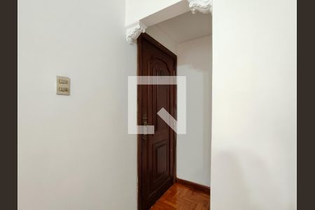Entrada de apartamento para alugar com 2 quartos, 84m² em Estácio, Rio de Janeiro