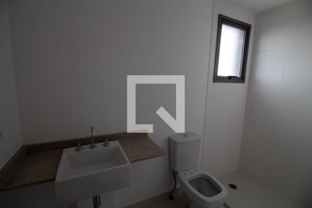 Banheiro de apartamento para alugar com 2 quartos, 69m² em Campo Belo, São Paulo