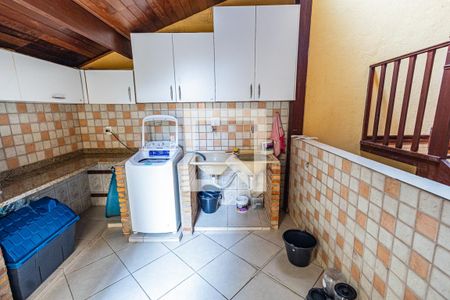 Casa à venda com 259m², 4 quartos e 2 vagasArea de serviço