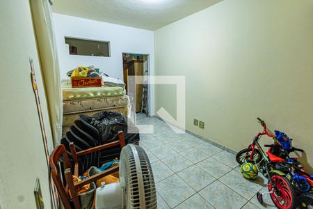 Casa à venda com 259m², 4 quartos e 2 vagasQuarto 4