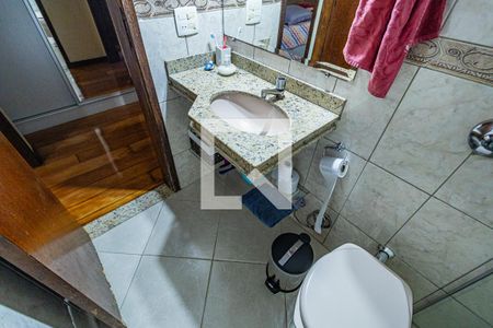 Casa à venda com 259m², 4 quartos e 2 vagasBanheiro da Suíte