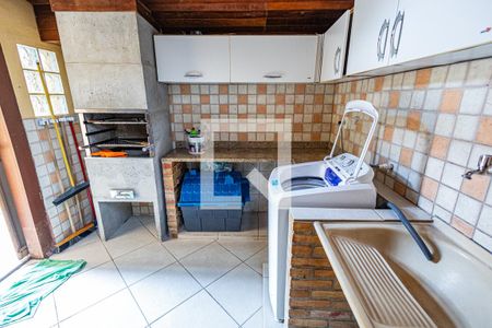 Casa à venda com 259m², 4 quartos e 2 vagasArea de serviço