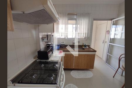 Cozinha de apartamento para alugar com 3 quartos, 120m² em Vila Pompéia, São Paulo