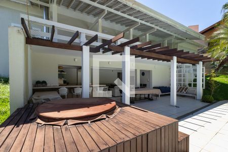 Casa de condomínio à venda com 1080m², 4 quartos e 6 vagasSpa e espaço gourmet