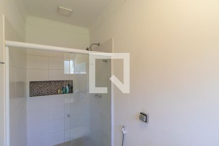 Casa de condomínio à venda com 1080m², 4 quartos e 6 vagasBanheiro da suíte 2